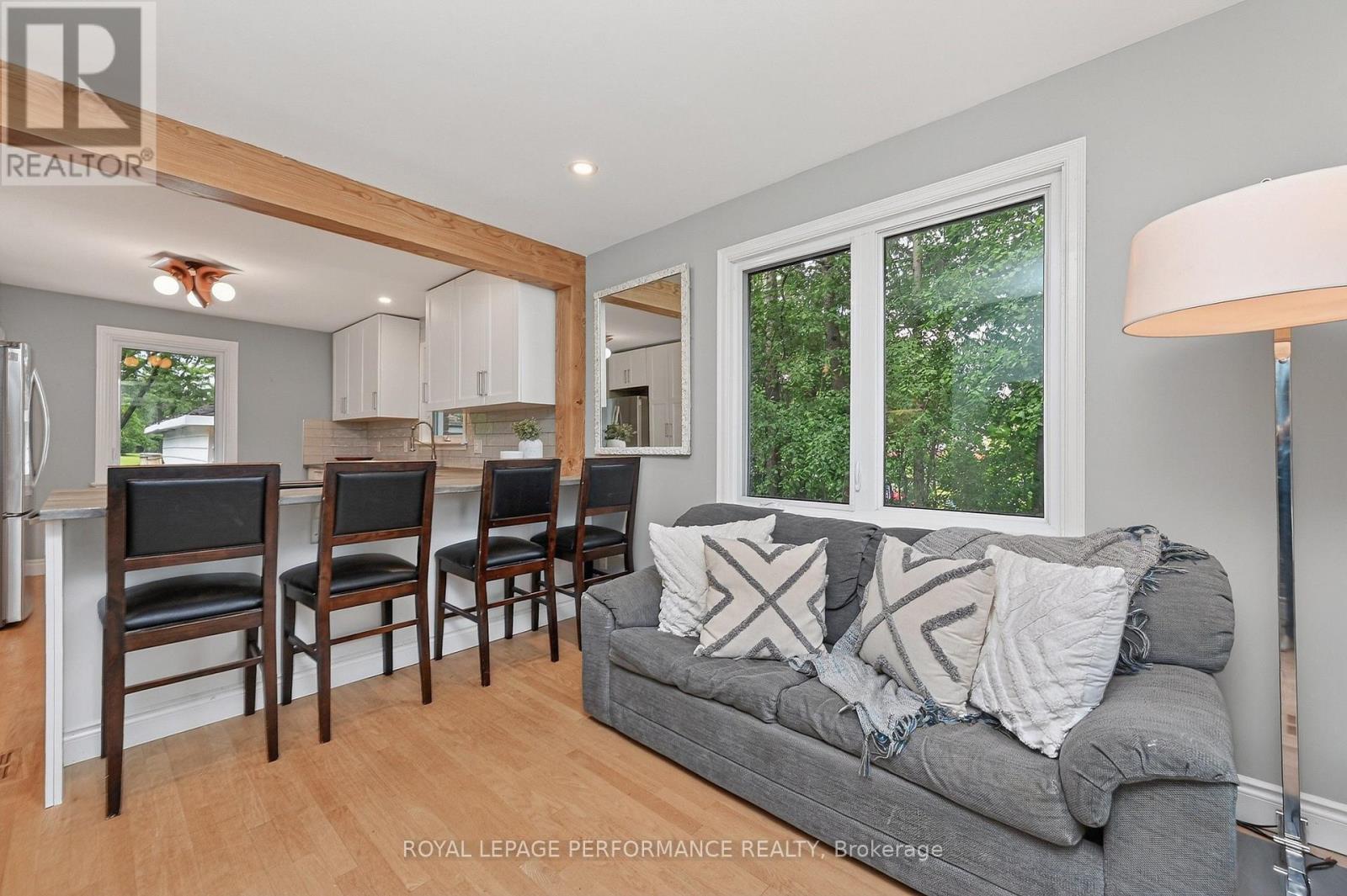 140 Begonia Avenue, Ottawa, ON