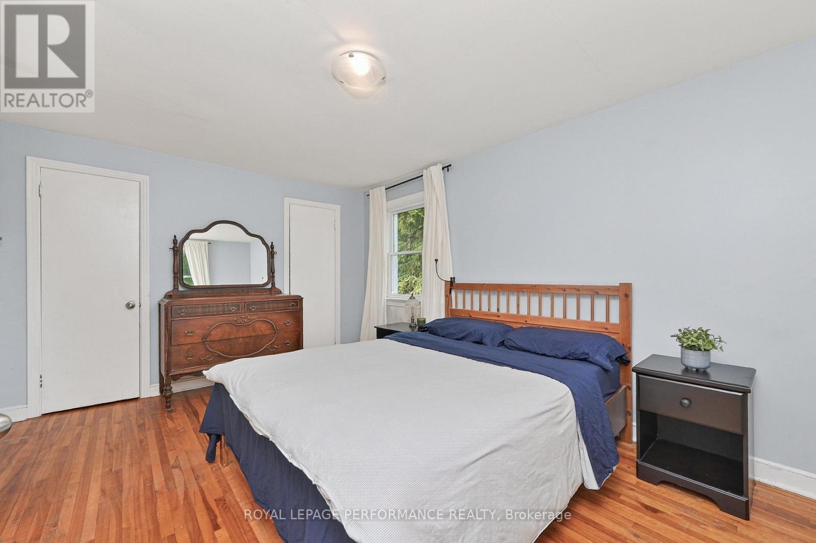 140 Begonia Avenue, Ottawa, ON