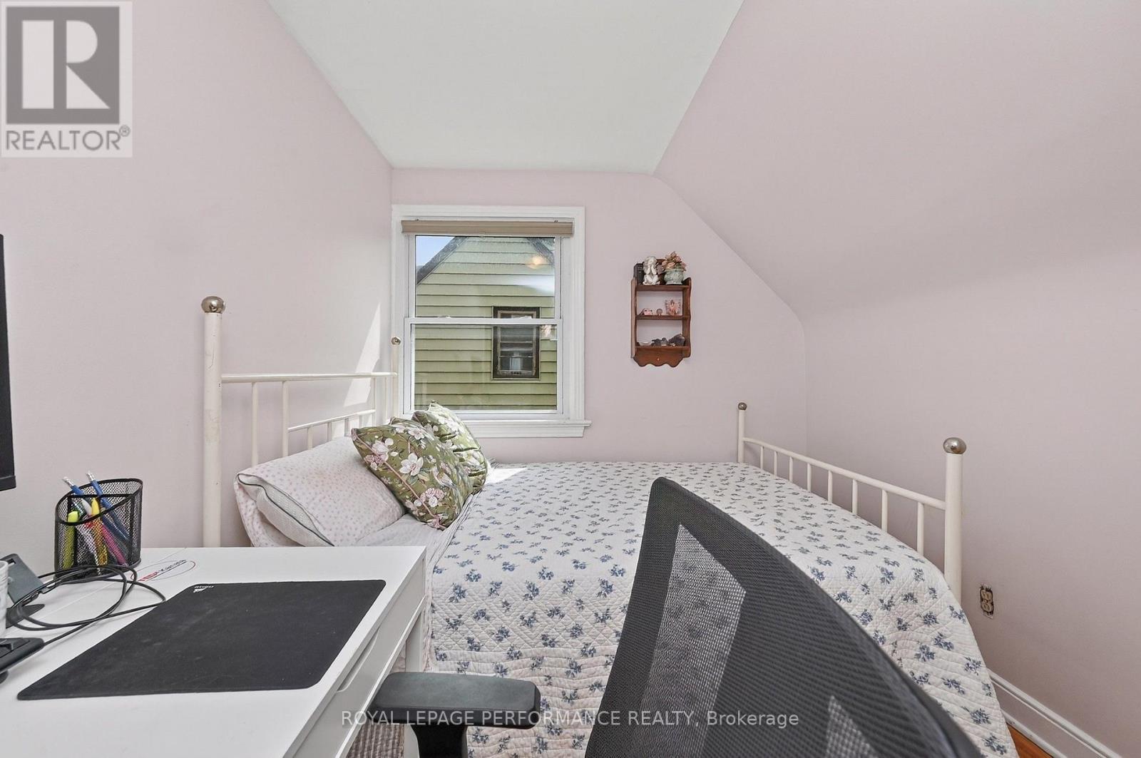 140 Begonia Avenue, Ottawa, ON