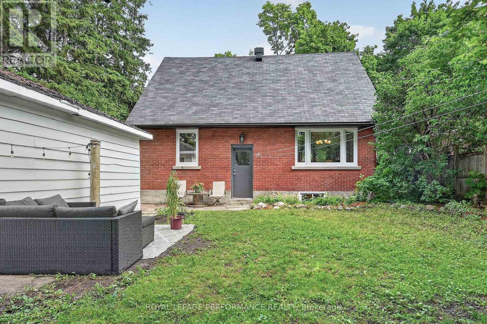 140 Begonia Avenue, Ottawa, ON