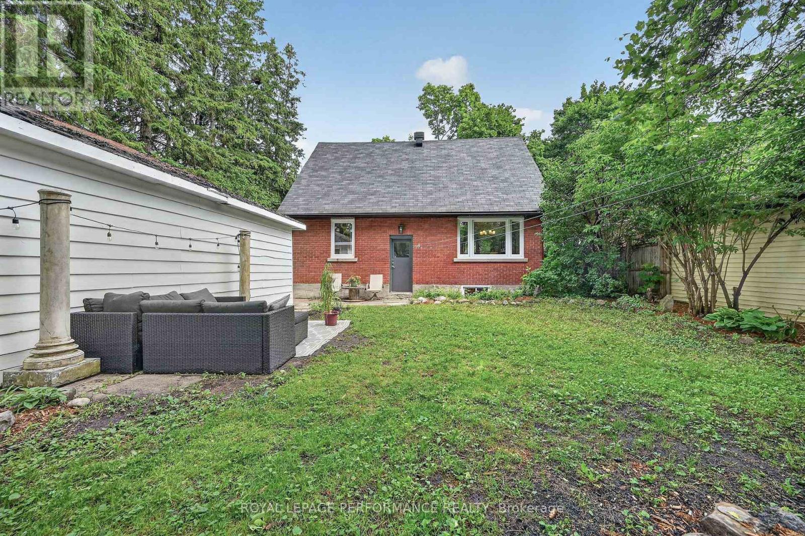 140 Begonia Avenue, Ottawa, ON