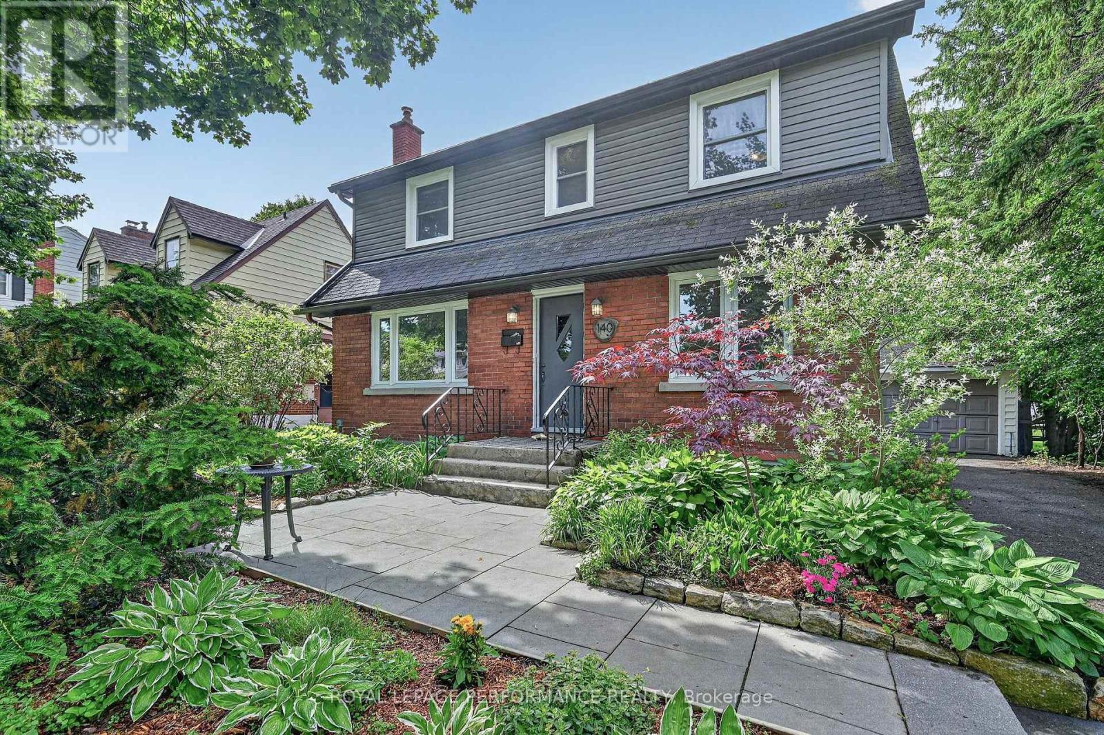 140 Begonia Avenue, Ottawa, ON