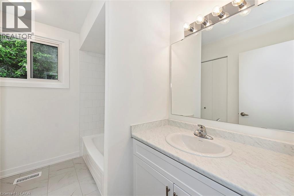 88 Tunbridge Crescent Unit# 49, Hamilton, ON