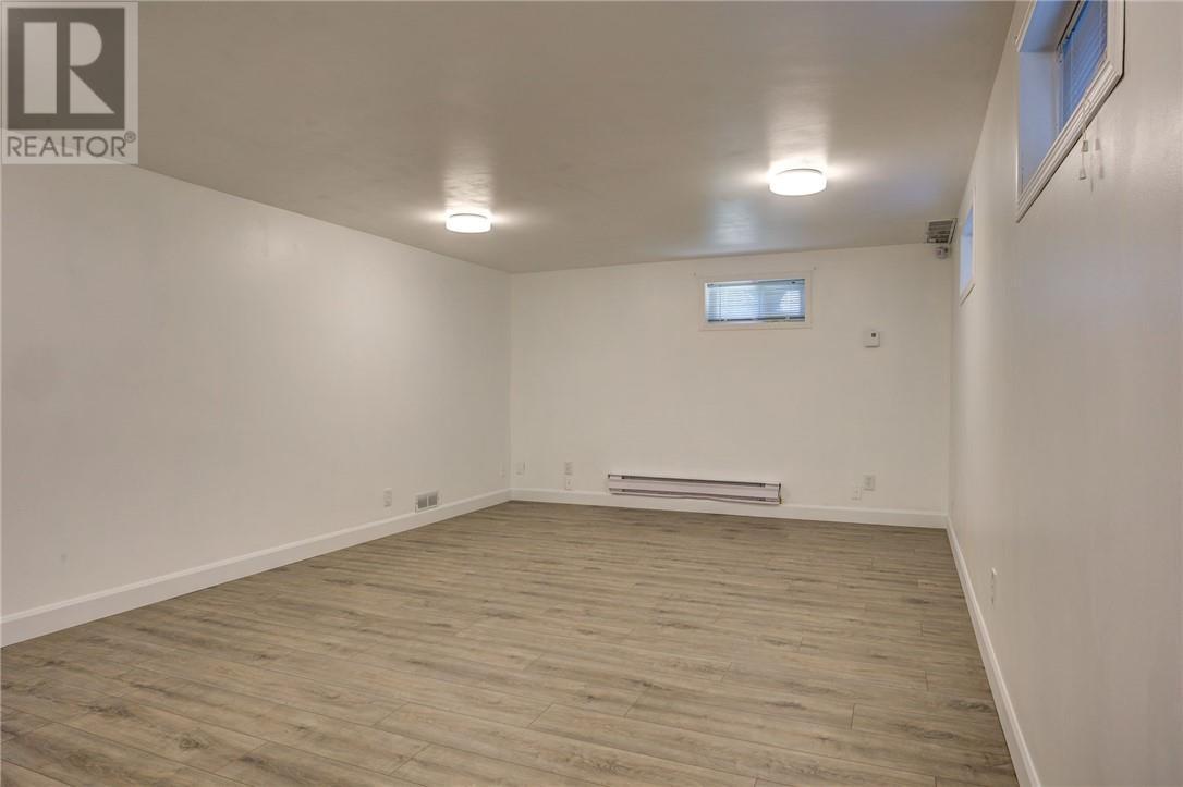 64 Desjardins, Garson, ON - Indoor Photo Showing Other Room