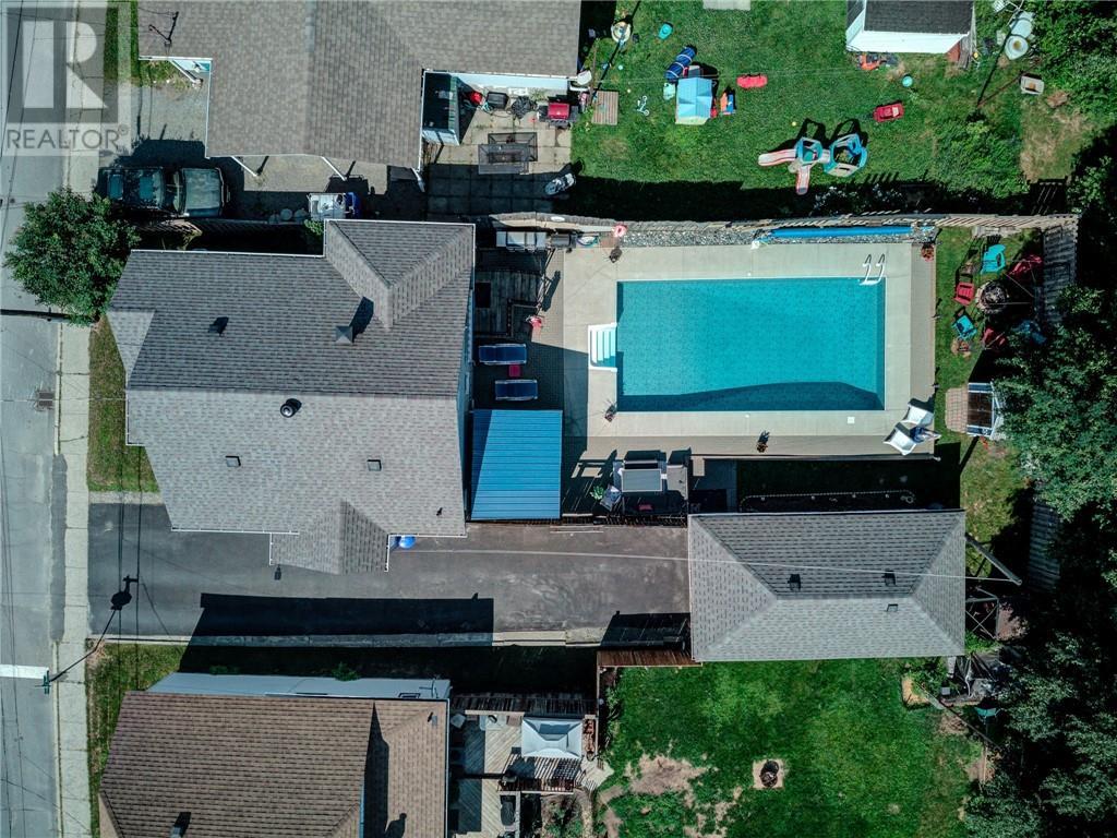 64 Desjardins, Garson, ON - Outdoor