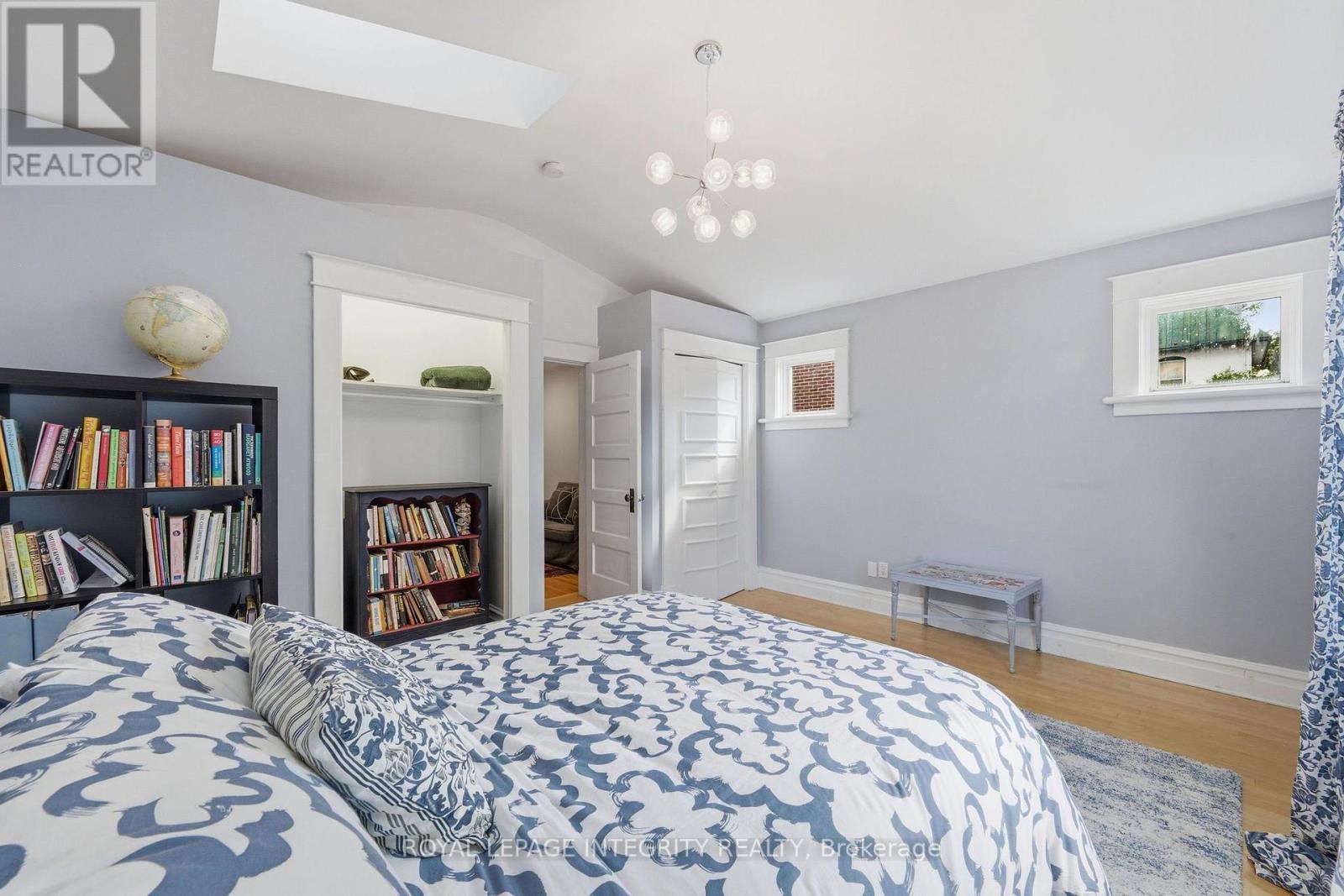159 Hawthorne Avenue, Ottawa, ON