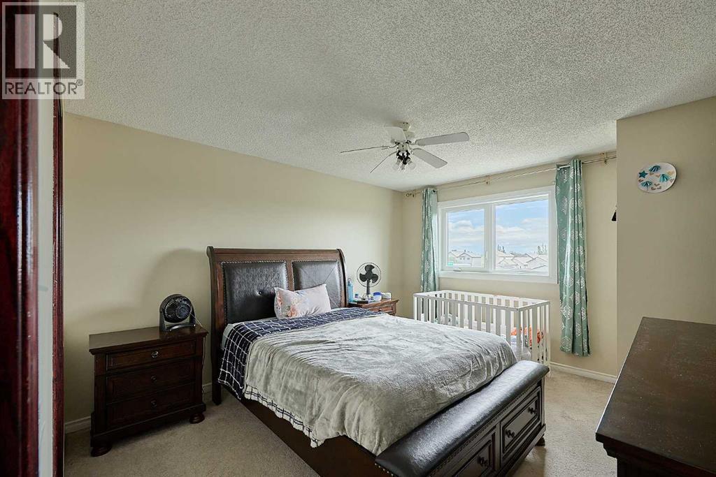 117 Douglas Ridge Circle Se, Calgary, AB