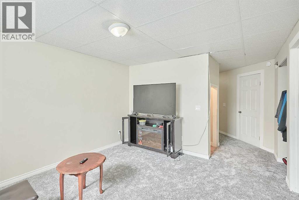 117 Douglas Ridge Circle Se, Calgary, AB