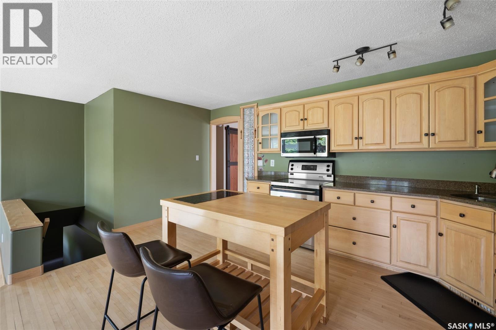 34 Plainsview Drive, Regina, SK