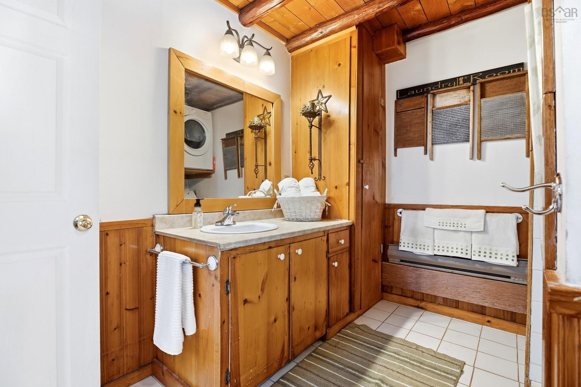 507 Pinevale Road, Pinevale, NS - Indoor Photo Showing Bathroom