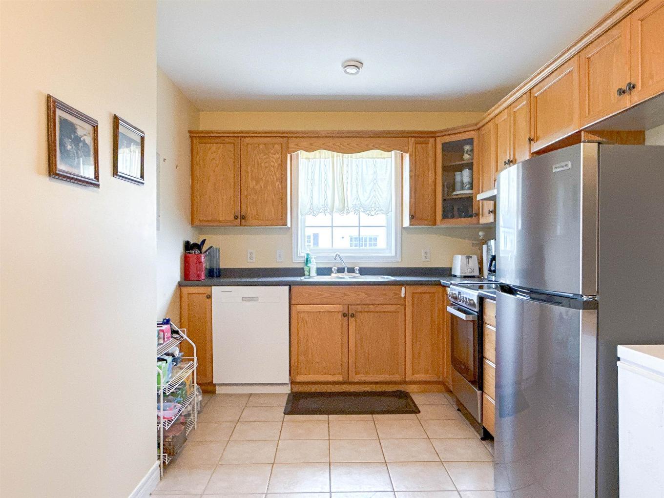 18 33 Glen Stewart Drive, Stratford, PE