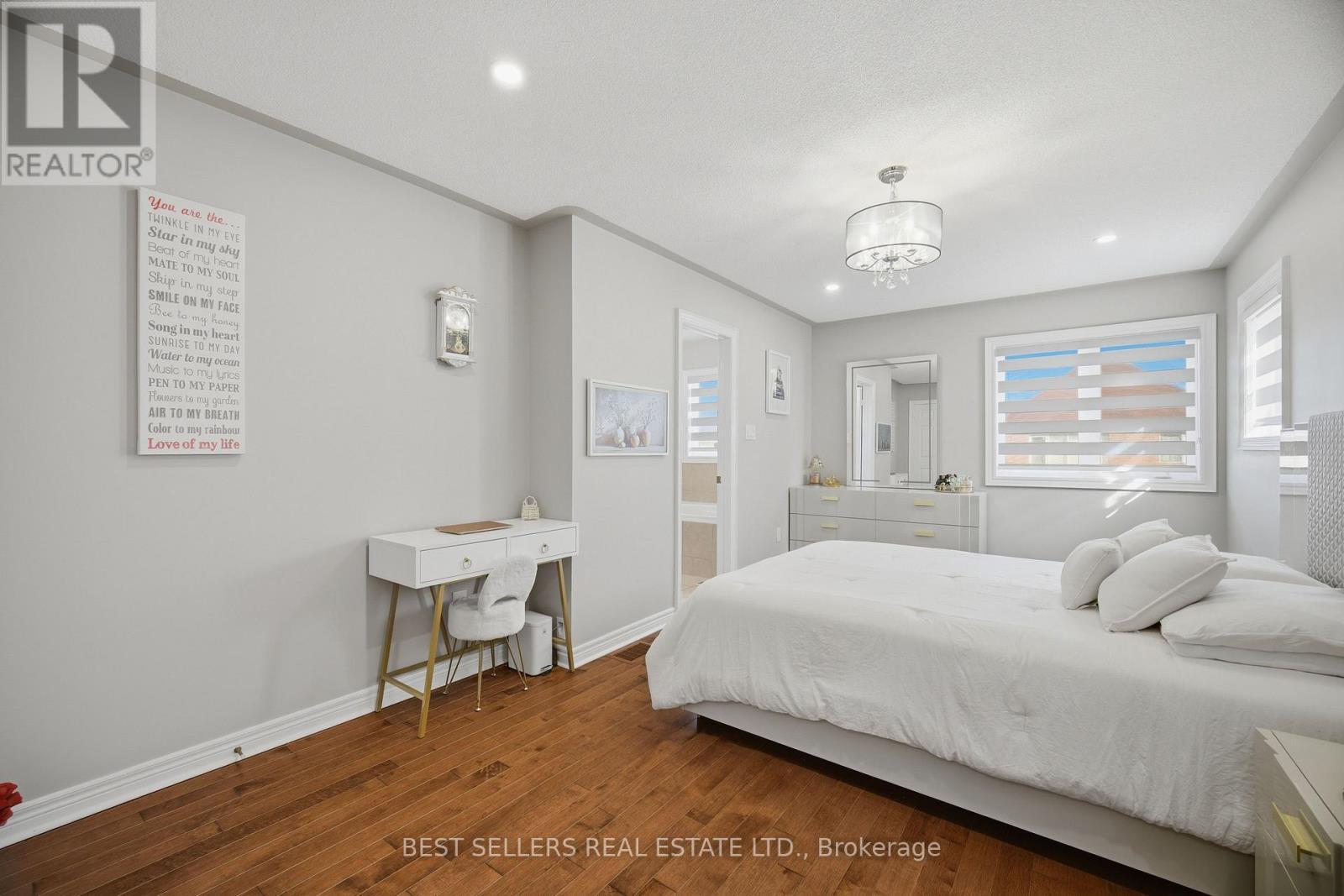 3252 Sunlight Street, Mississauga, ON