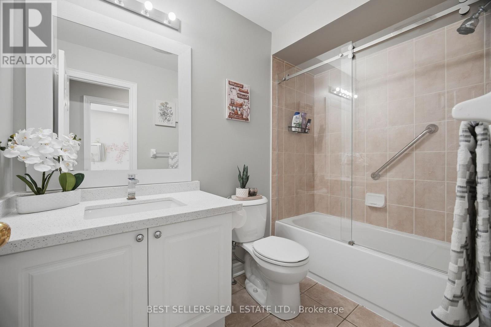 3252 Sunlight Street, Mississauga, ON