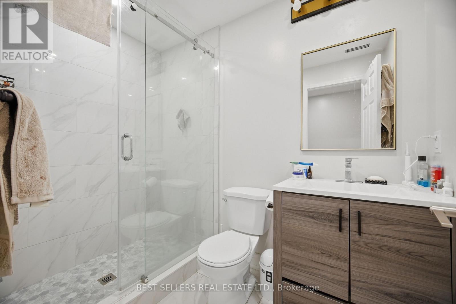 3252 Sunlight Street, Mississauga, ON