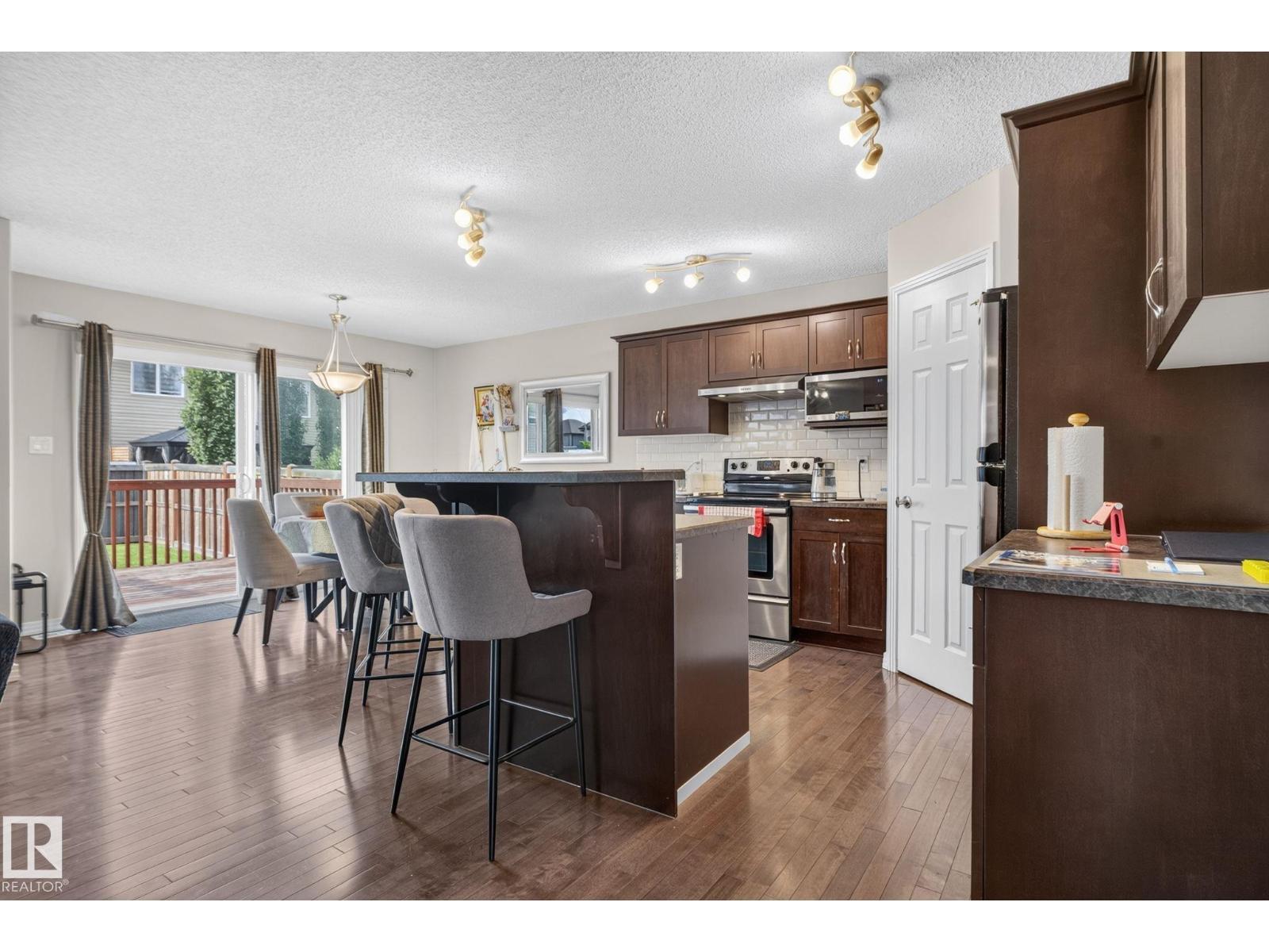 7858 170A Av Nw, Edmonton, AB