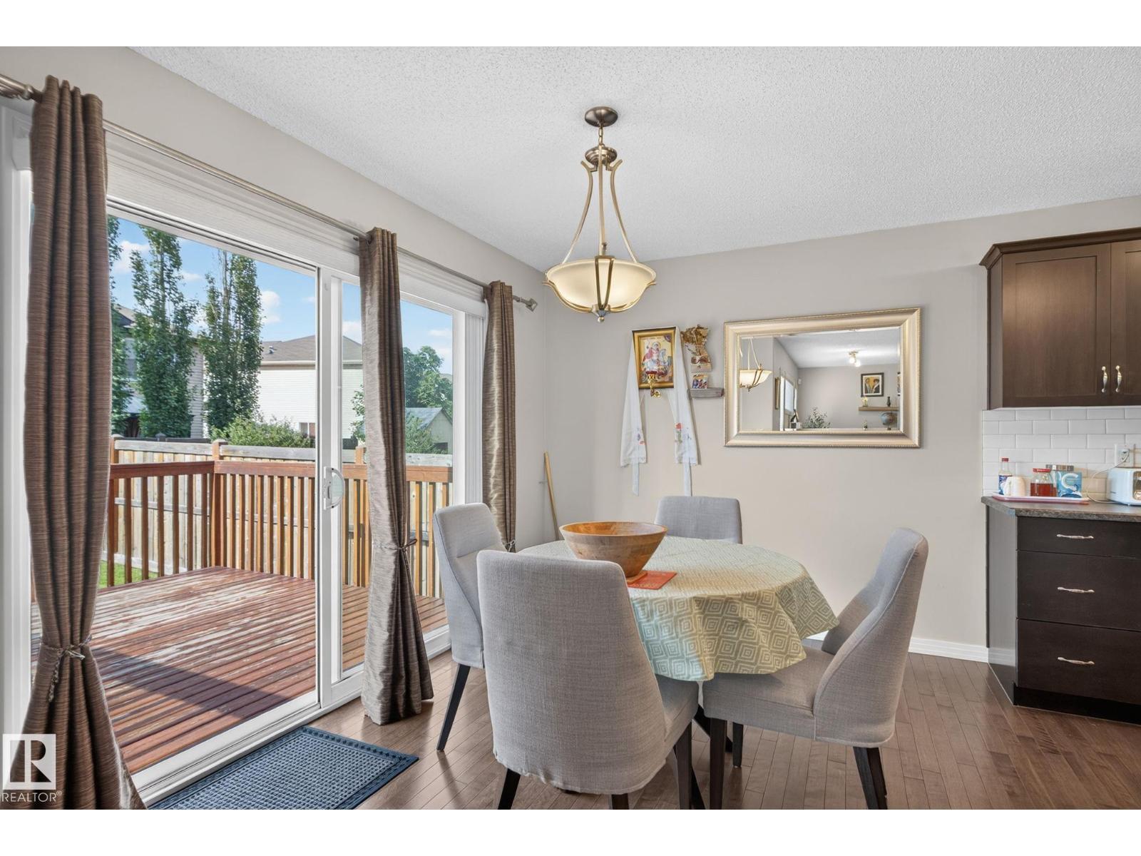 7858 170A Av Nw, Edmonton, AB