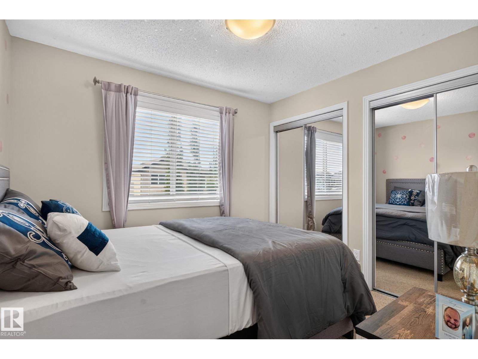 7858 170A Av Nw, Edmonton, AB