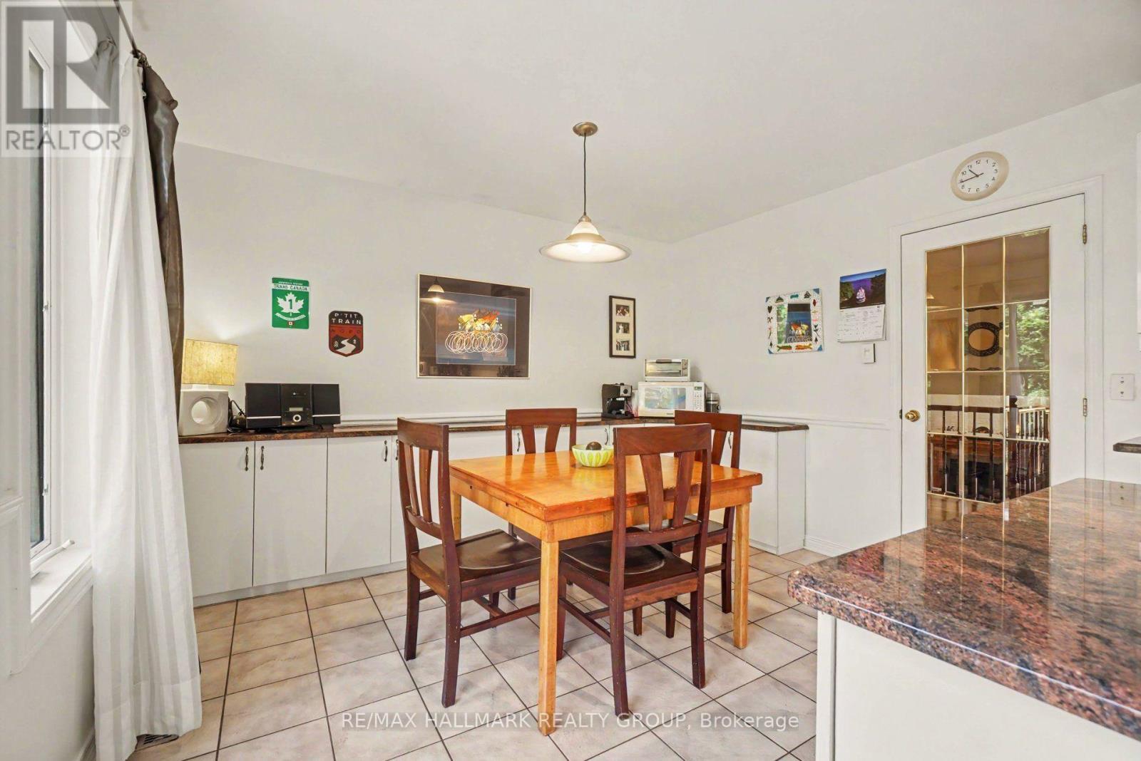 48 Dunbarton Court, Ottawa, ON