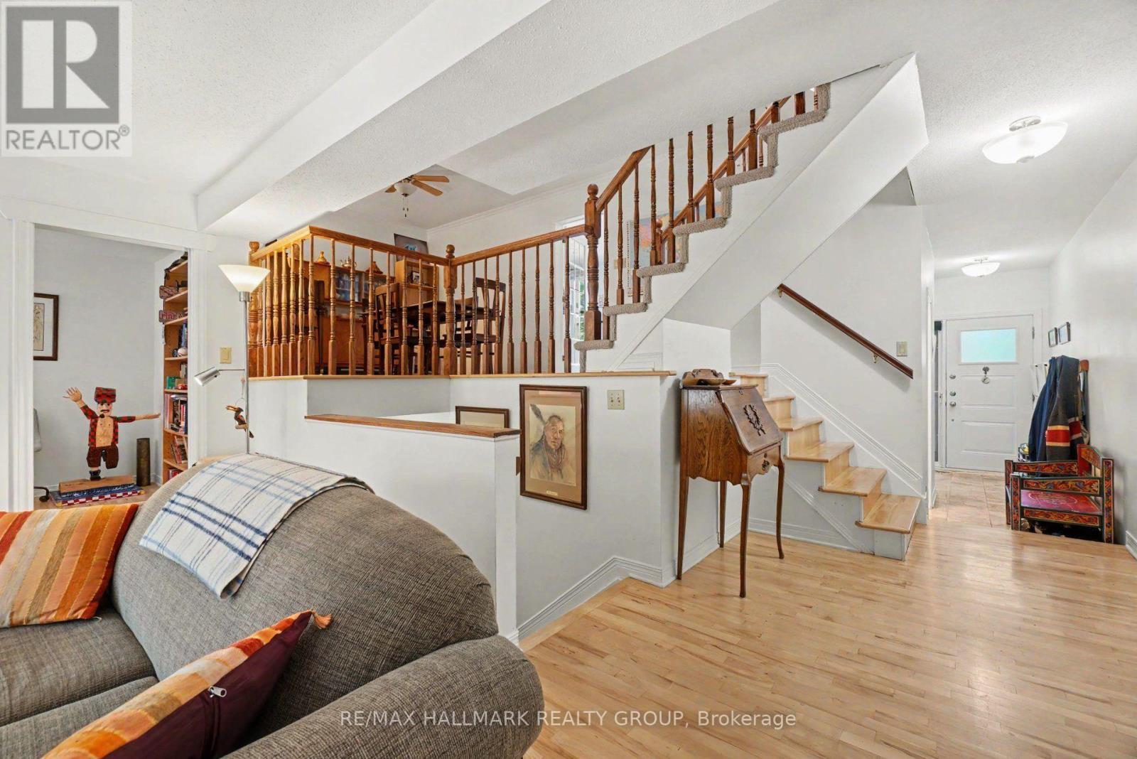 48 Dunbarton Court, Ottawa, ON