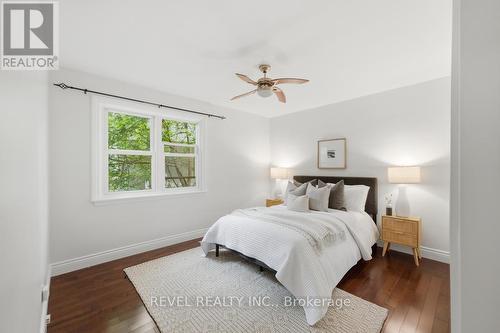 16 Carrington Court, Hamilton, ON 