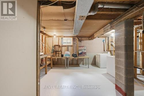 16 Carrington Court, Hamilton, ON 