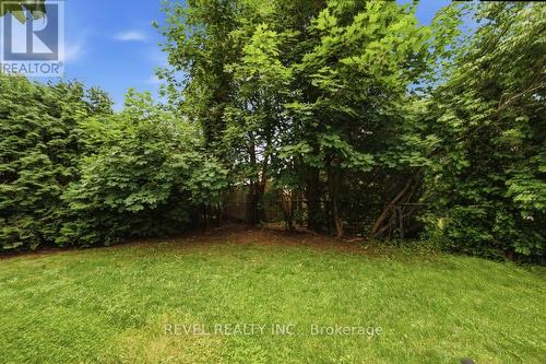 16 Carrington Court, Hamilton, ON 