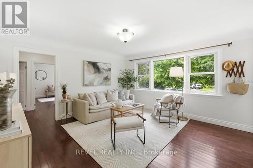 16 Carrington Court, Hamilton, ON 