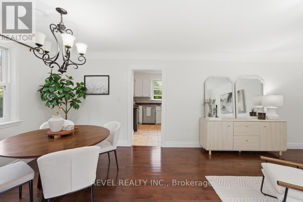 16 Carrington Court, Hamilton, ON