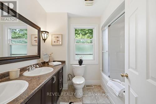 16 Carrington Court, Hamilton, ON 