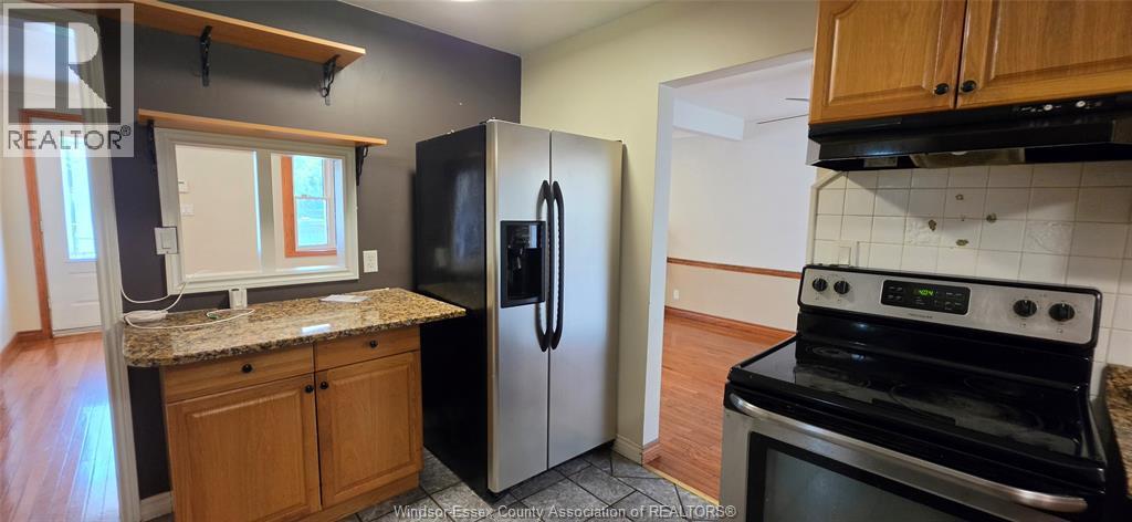 1050 Bartlet, Windsor, ON