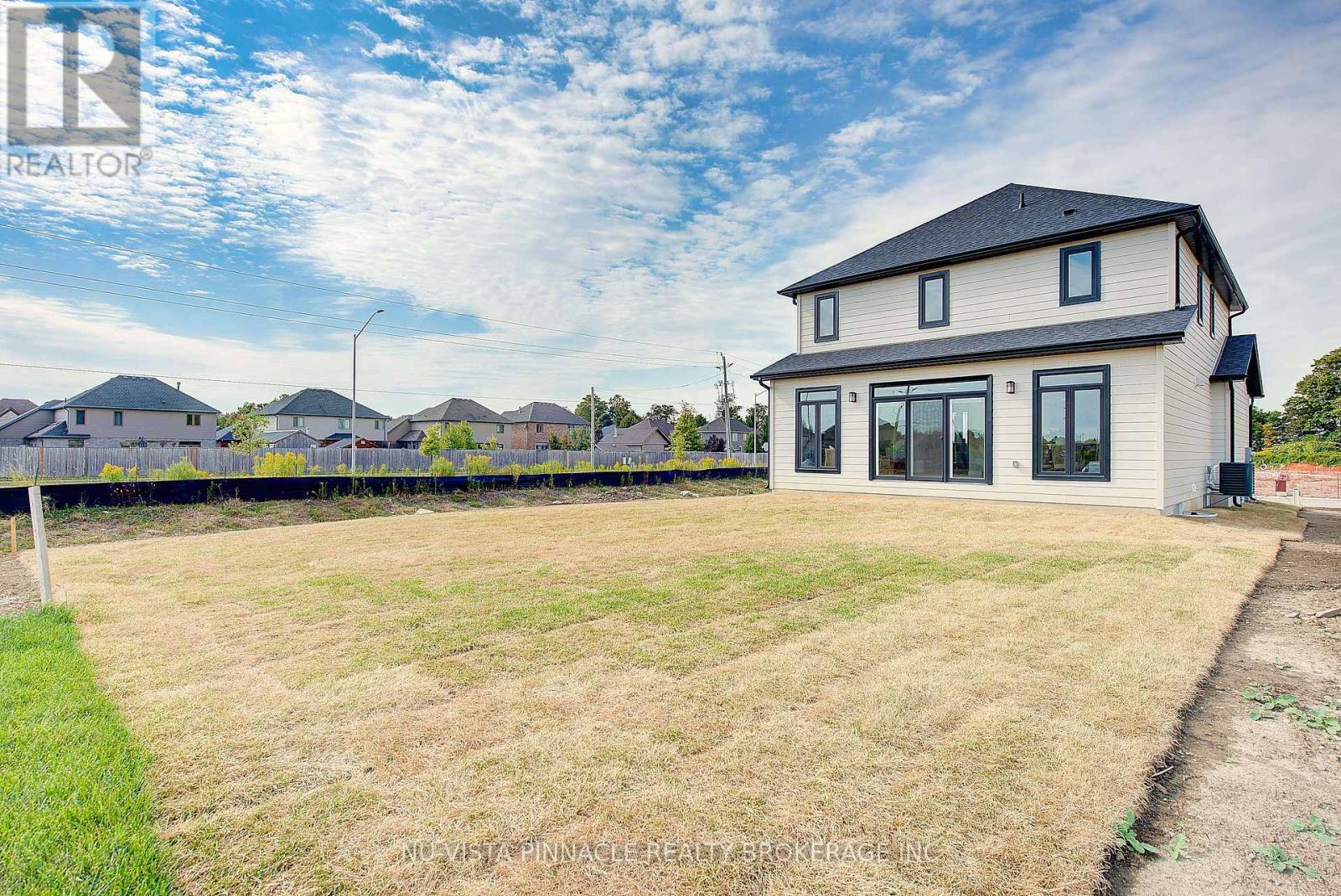10 Woodmere Path, Middlesex Centre (Ilderton), ON