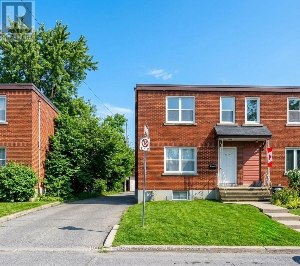 1220 Dorchester Avenue, Ottawa, ON