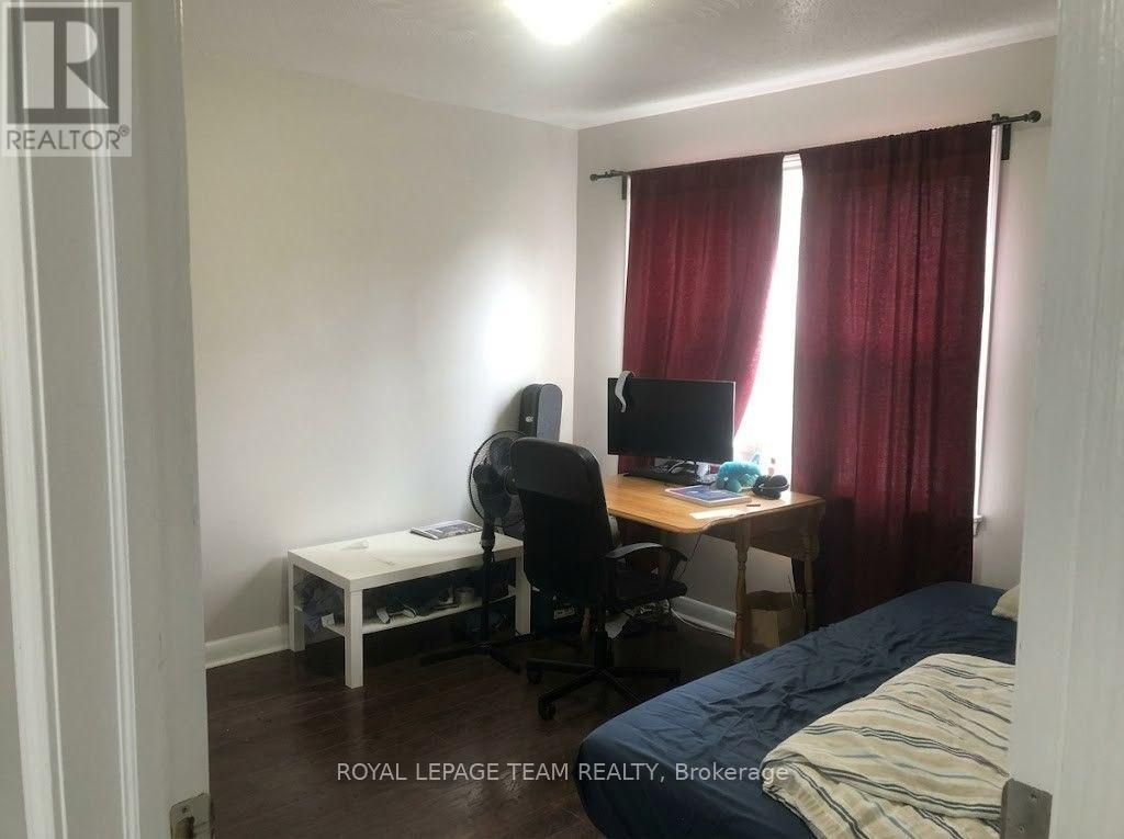 1220 Dorchester Avenue, Ottawa, ON