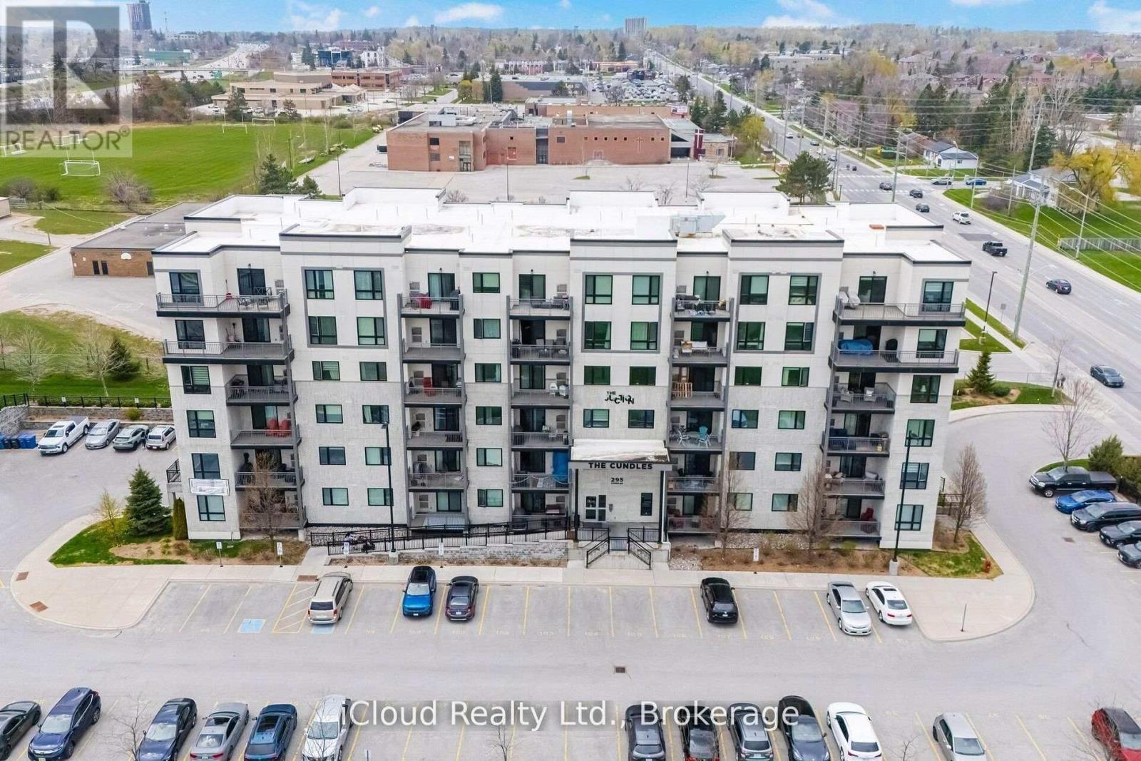 208 - 295 Cundles Road E, Barrie, ON