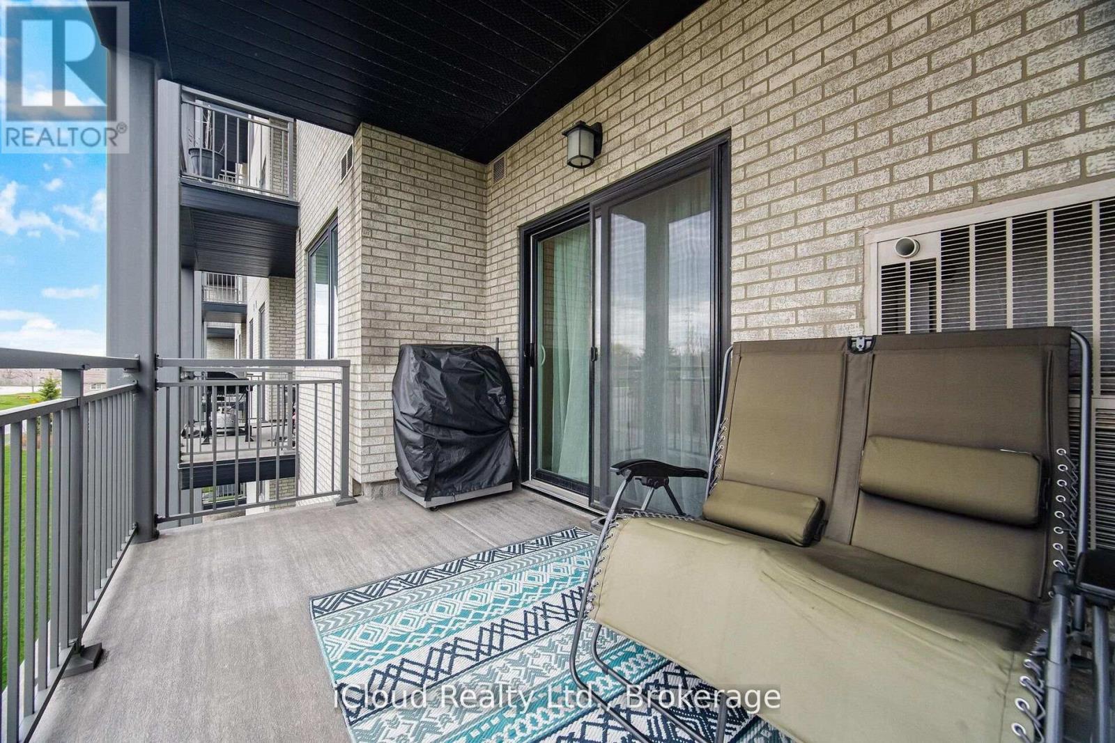 208 - 295 Cundles Road E, Barrie, ON