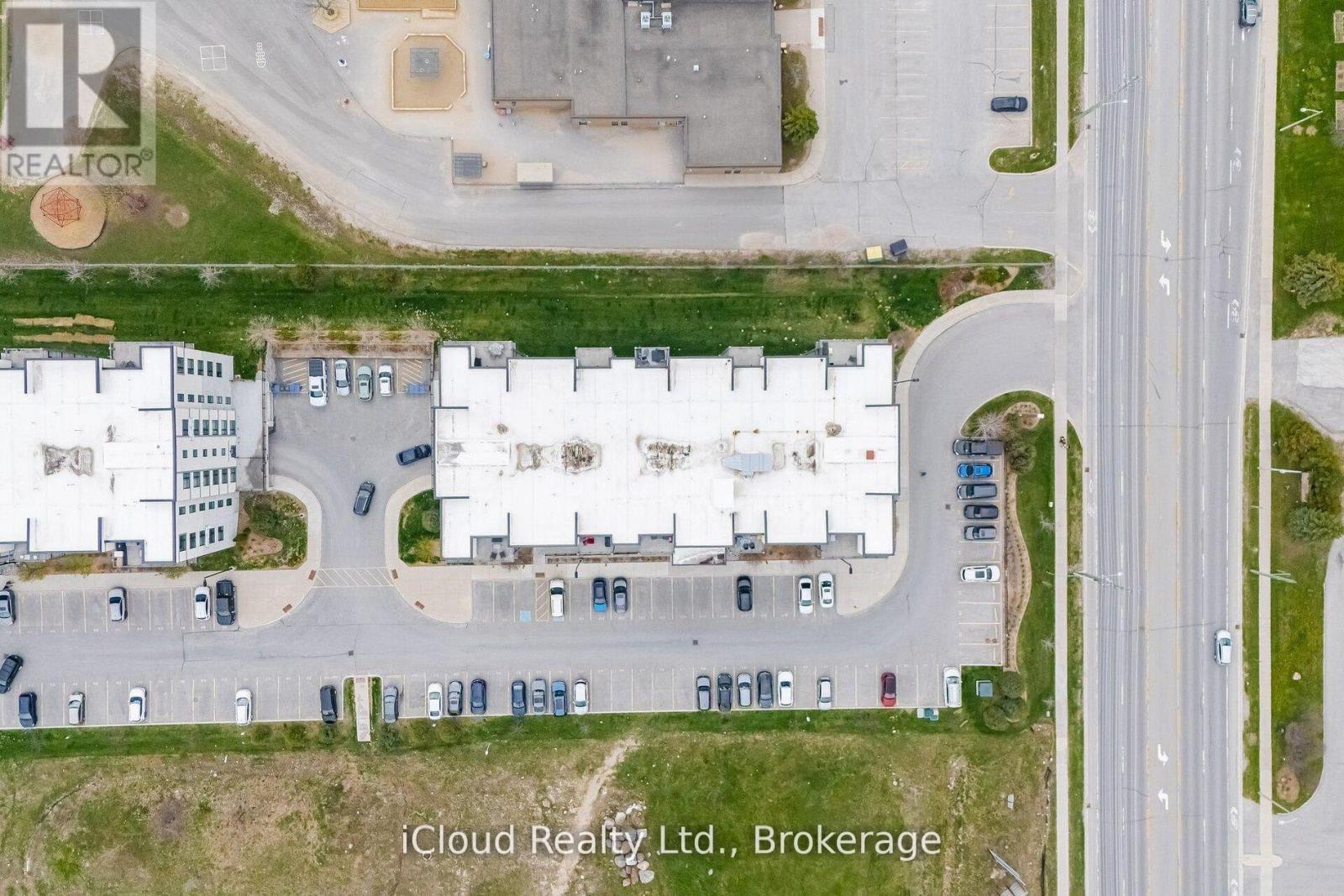 208 - 295 Cundles Road E, Barrie, ON