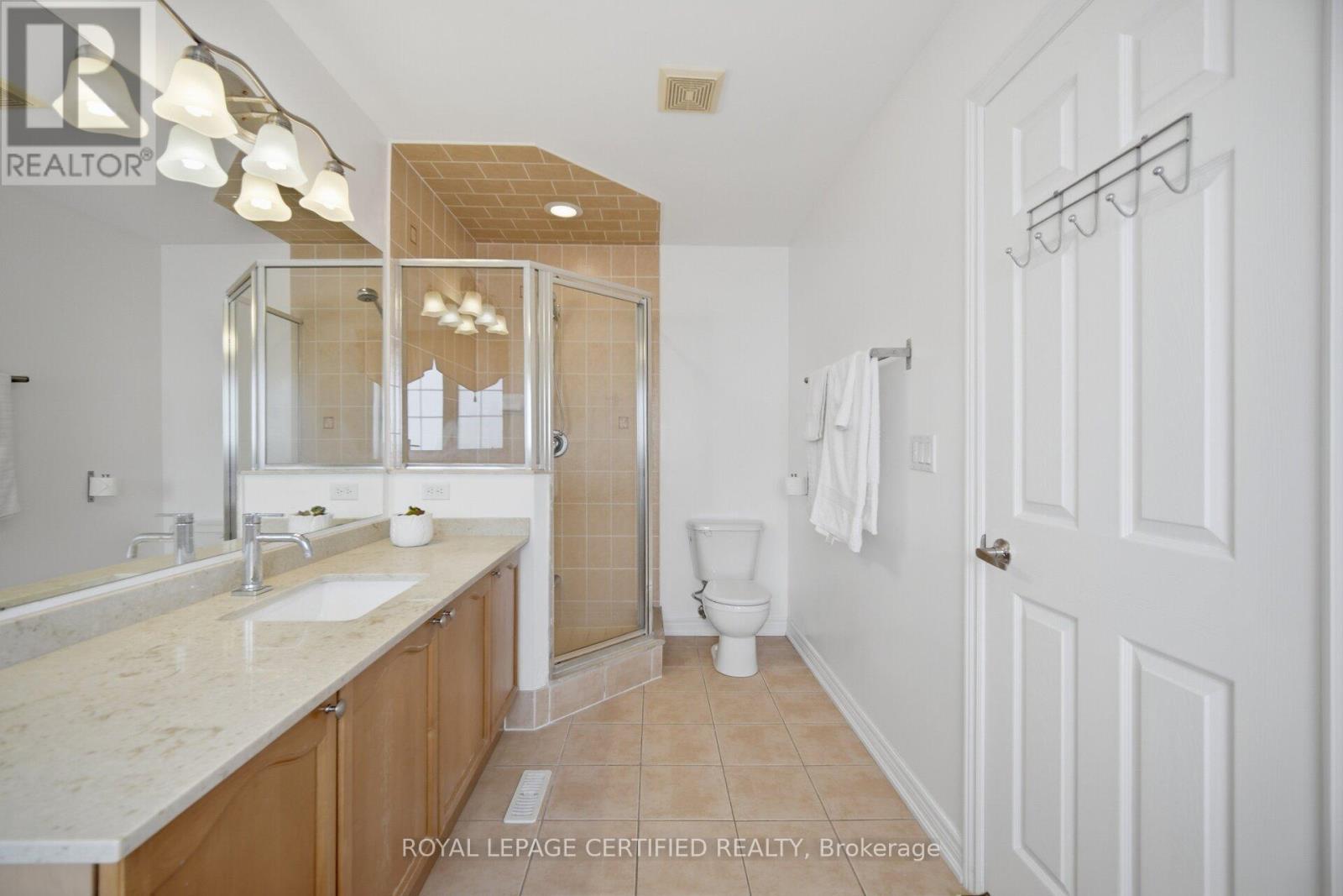3555 Eglinton Avenue, Mississauga, ON