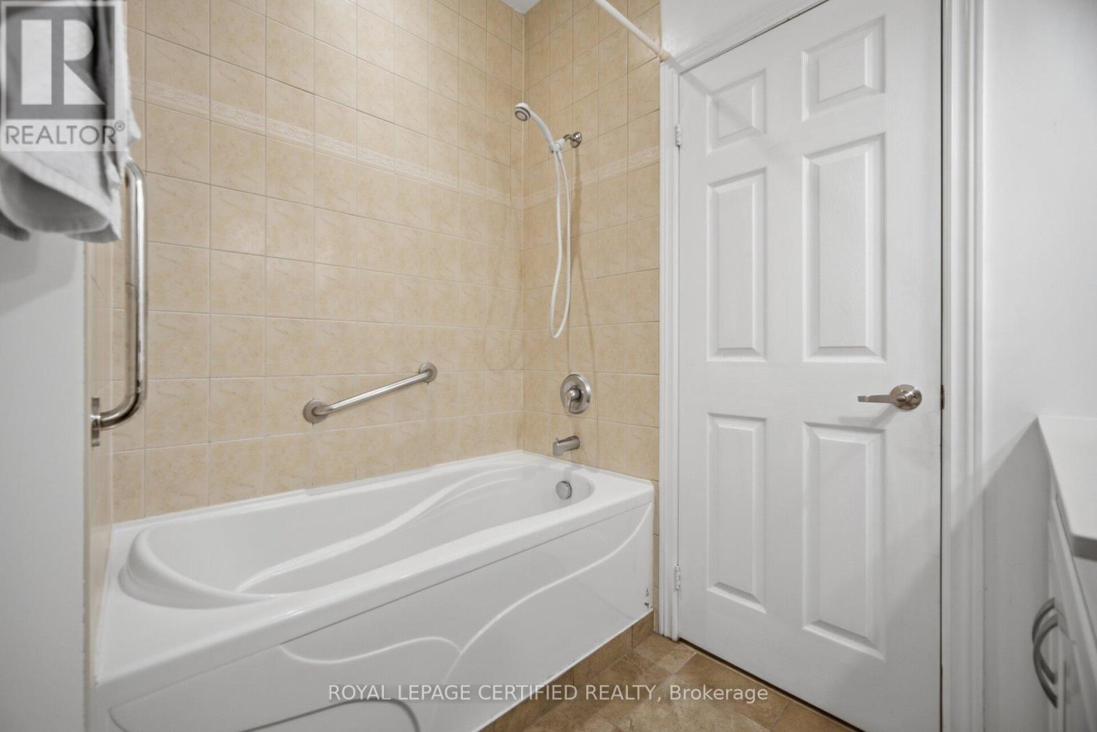 3555 Eglinton Avenue, Mississauga, ON