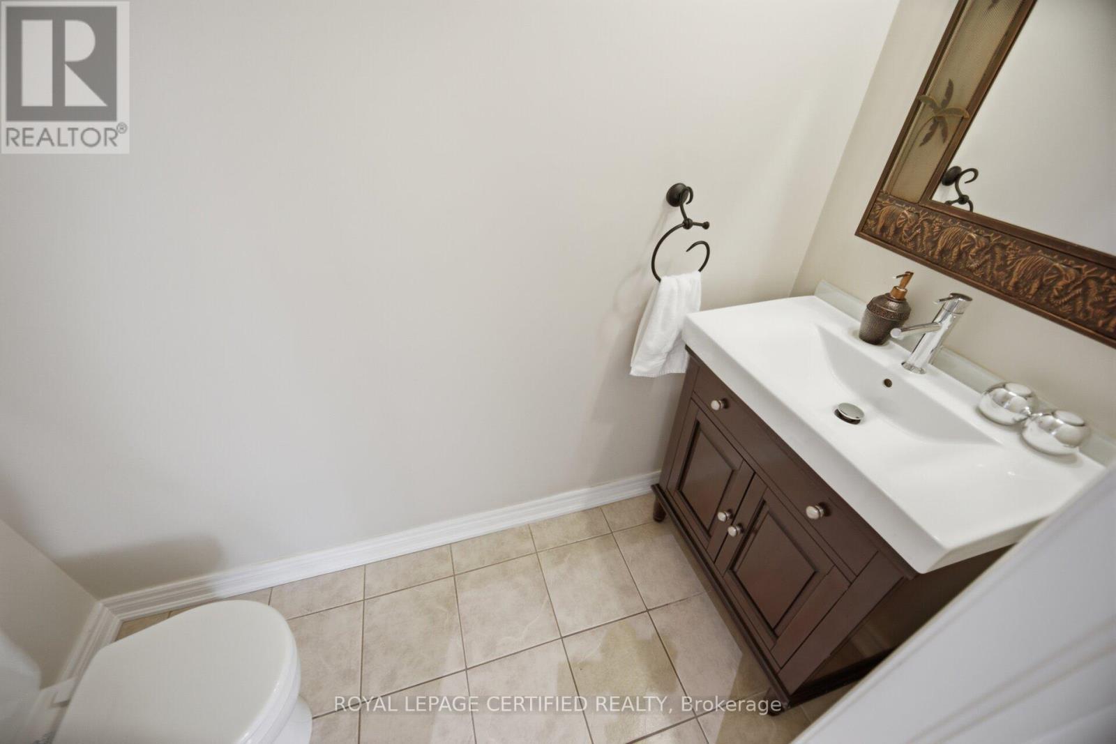 3555 Eglinton Avenue, Mississauga, ON