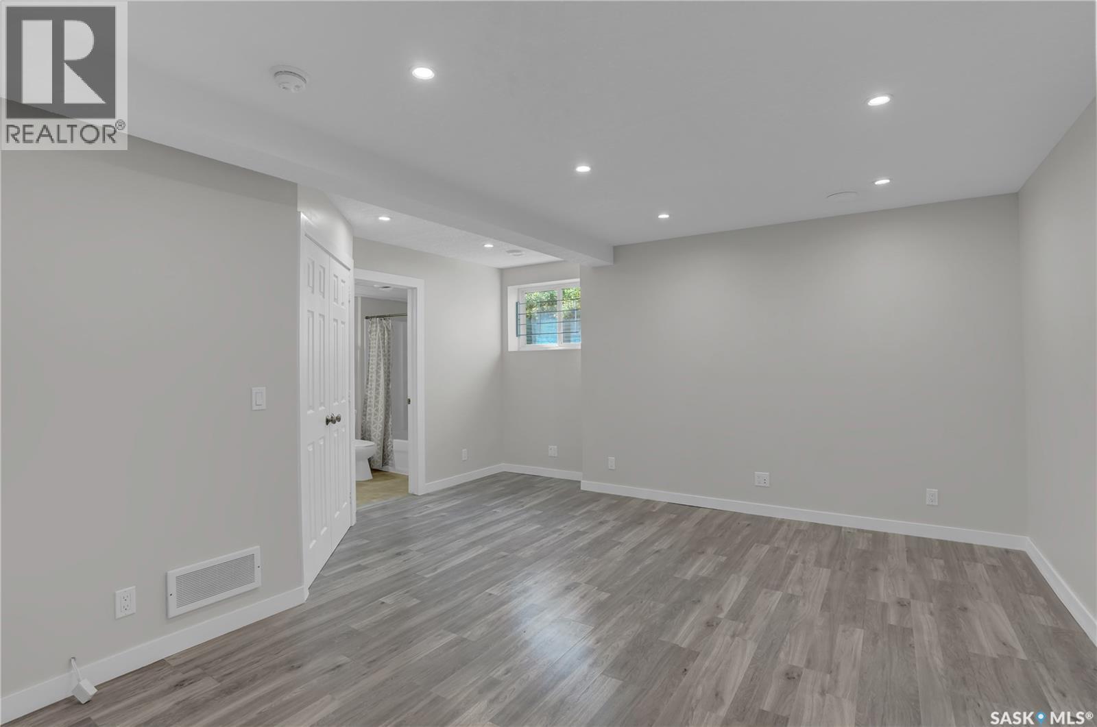 49 5652 Gordon Road, Regina, SK