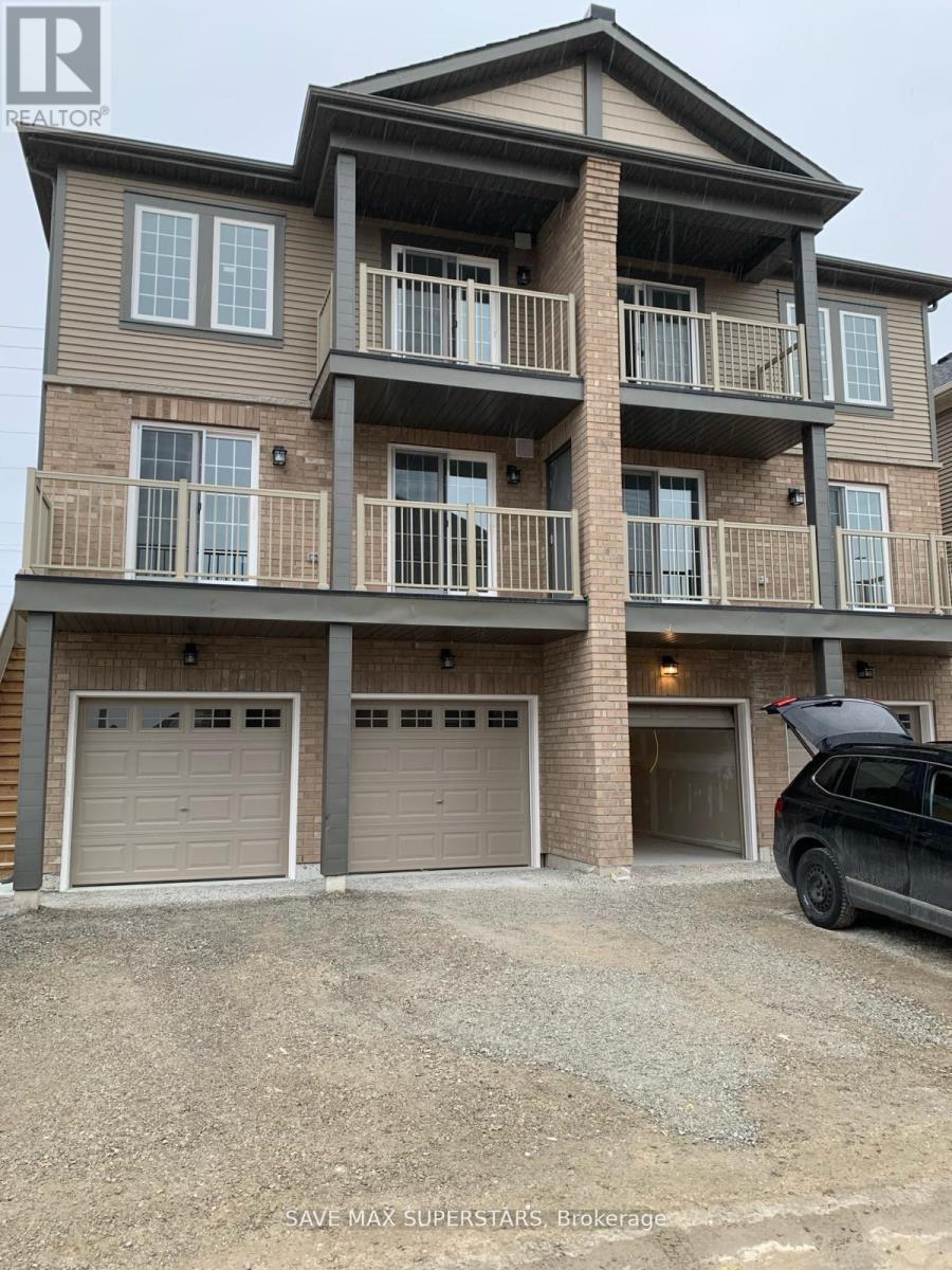 41 Pumpkin Corner Crescent, Barrie, ON