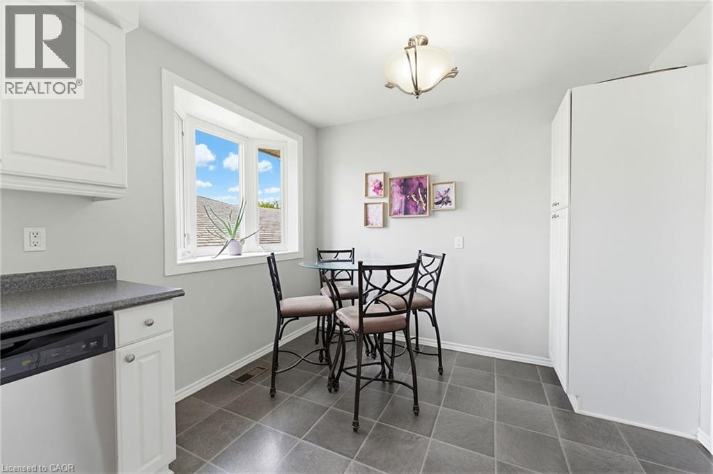 26 Rivercrest Road, Hamilton, ON - Indoor