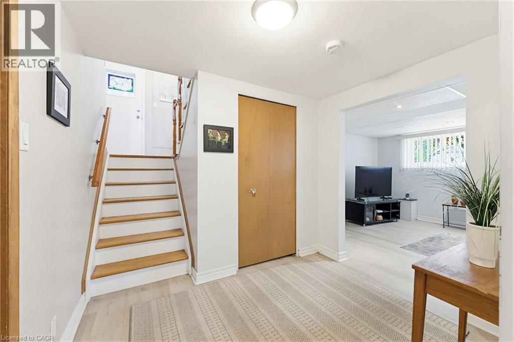 26 Rivercrest Road, Hamilton, ON - Indoor Photo Showing Other Room