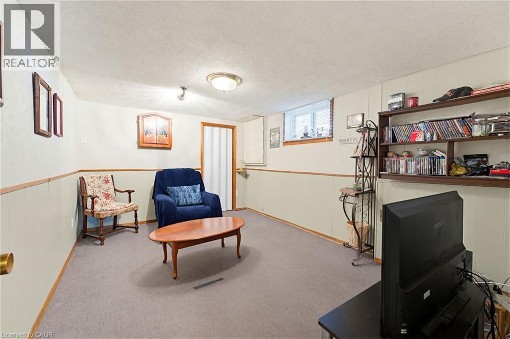 26 Rivercrest Road, Hamilton, ON - Indoor