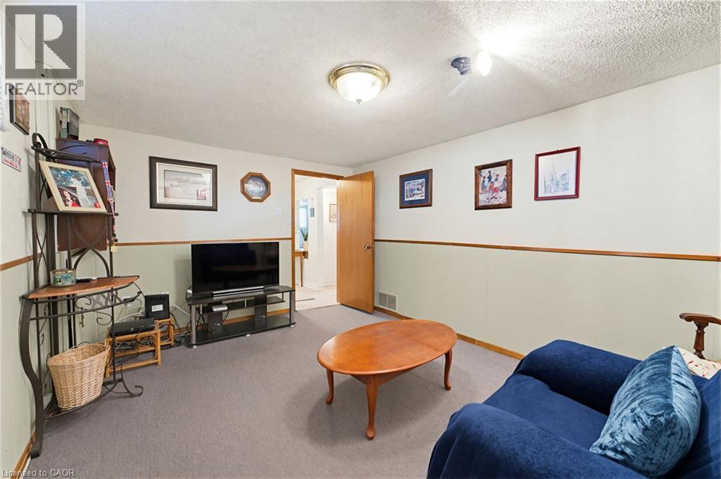 26 Rivercrest Road, Hamilton, ON - Indoor
