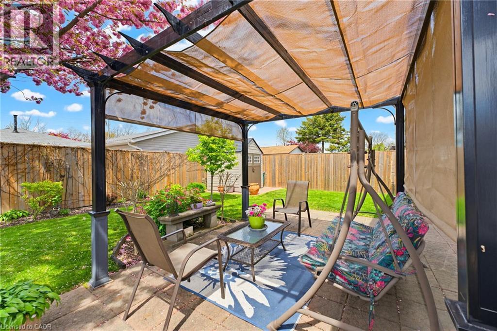 26 Rivercrest Road, Hamilton, ON - Outdoor