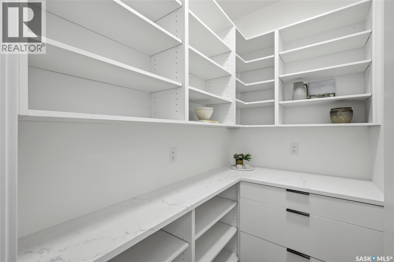 1516 Ewart Avenue, Saskatoon, SK