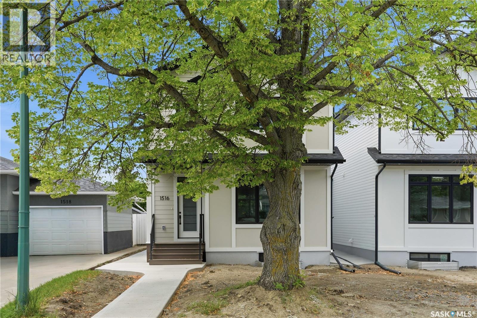 1516 Ewart Avenue, Saskatoon, SK