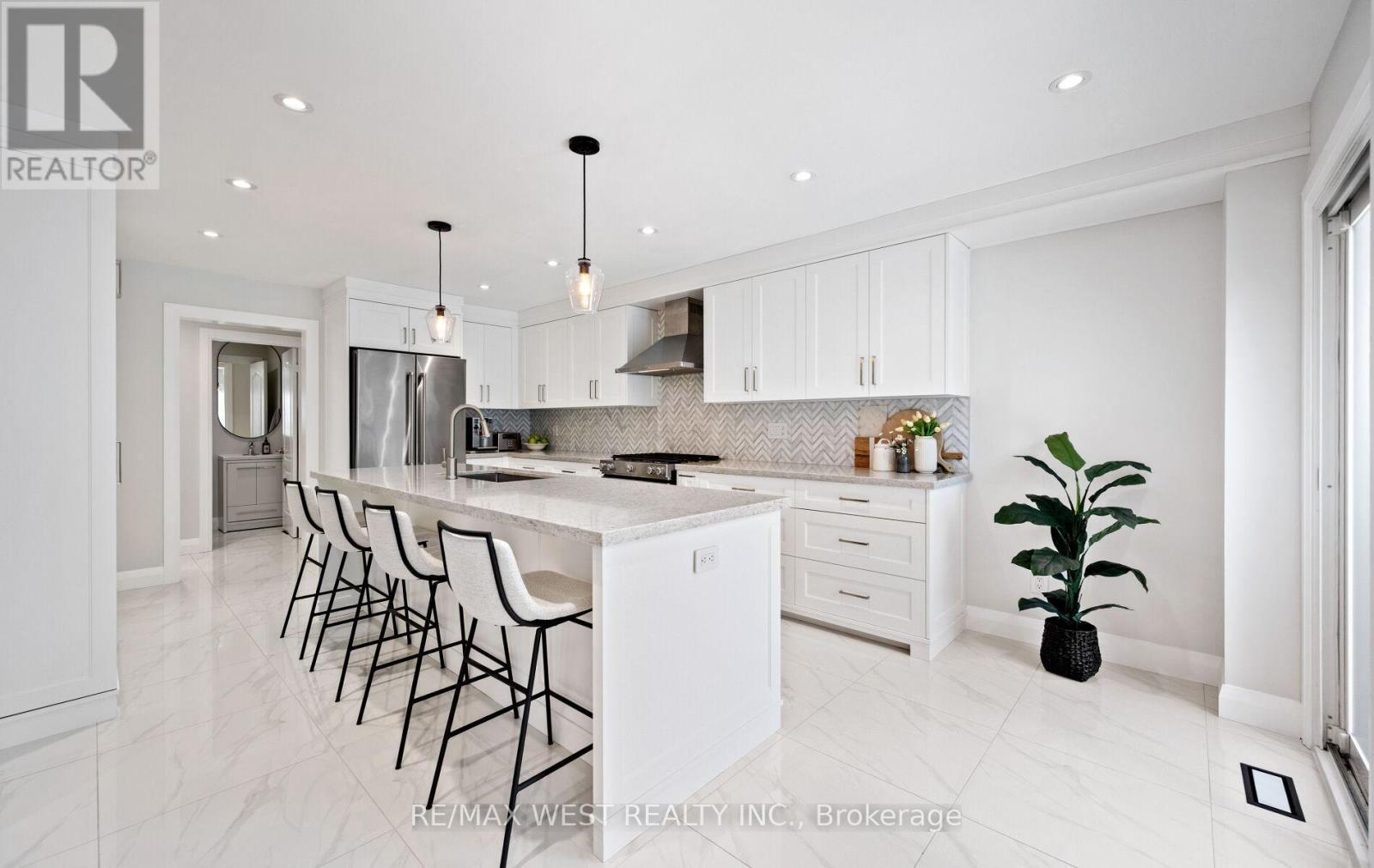 11 Beehive Drive, Caledon, ON