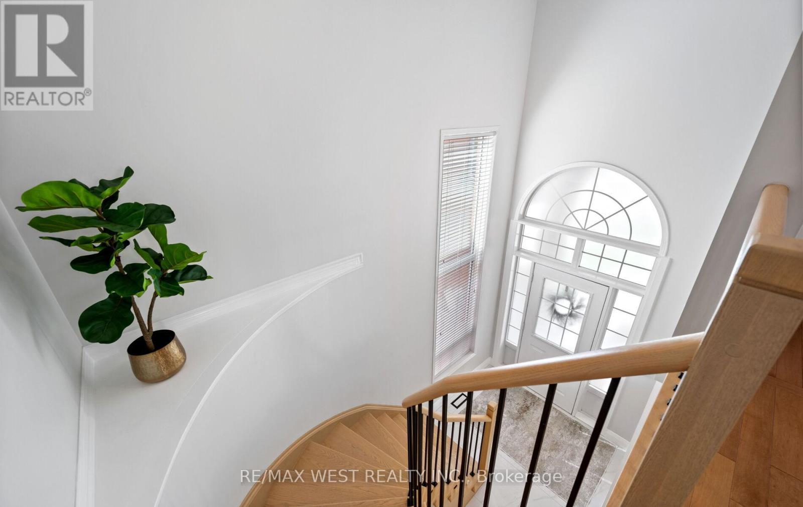 11 Beehive Drive, Caledon, ON